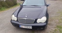 Mercedes C klasa 200 cdi,karavan,2001 god u vrhunskom stanju,reg 08-2025.