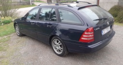 Mercedes C klasa 200 cdi,karavan,2001 god u vrhunskom stanju,reg 08-2025.