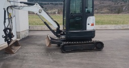 Mini bager bobcat E25 2.5t