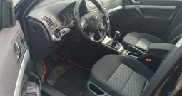 Škoda Octavia 1.6 TDI, Ambient SW, garancija, servisna knjiga-kartice