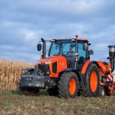 Traktor KUBOTA M6-131 US